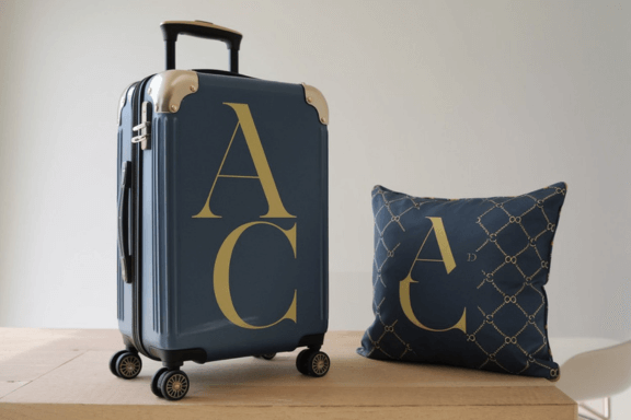 Imagem recém-casados apaixonados por viagens